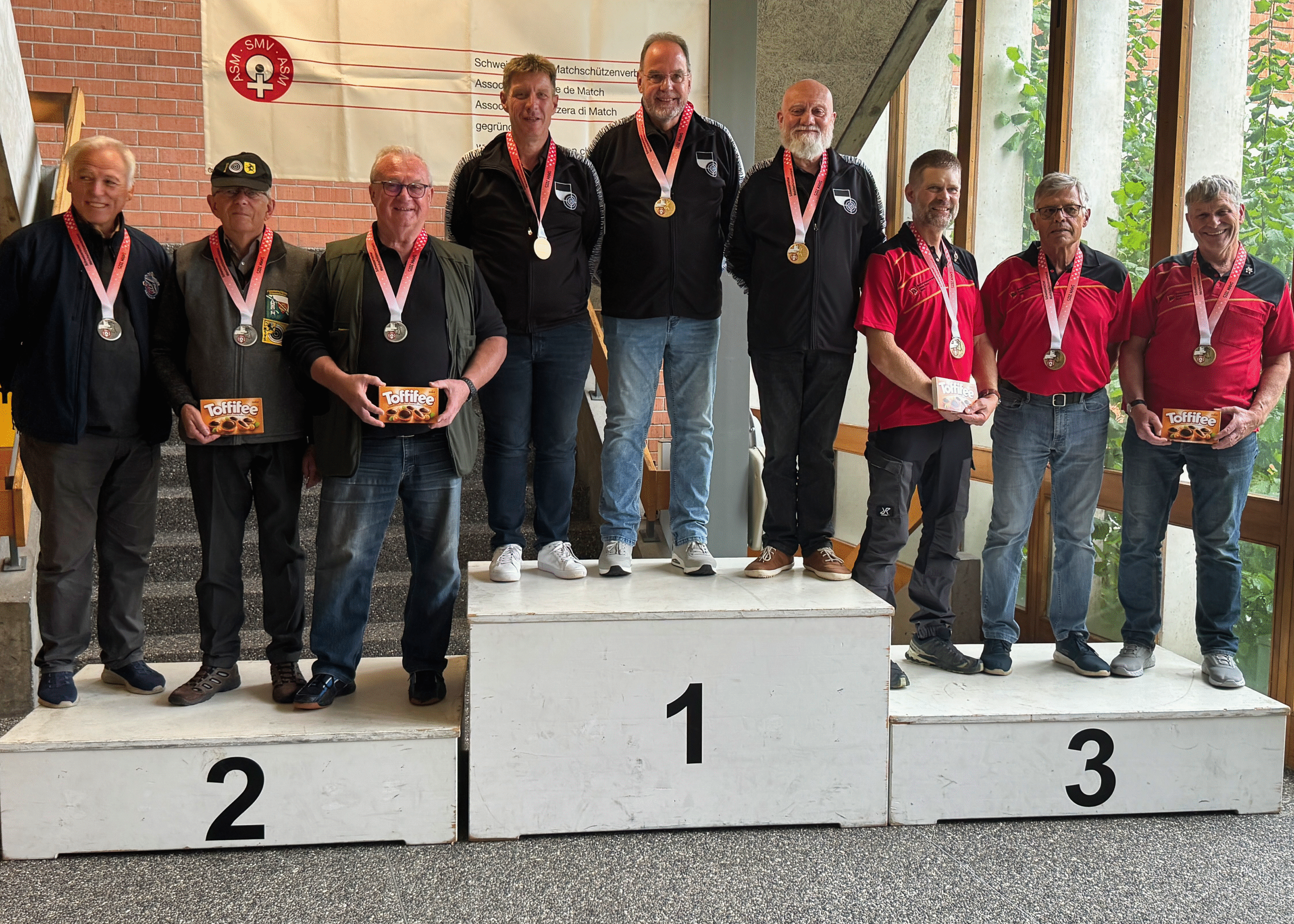 smmm_p50_ap_team_podium